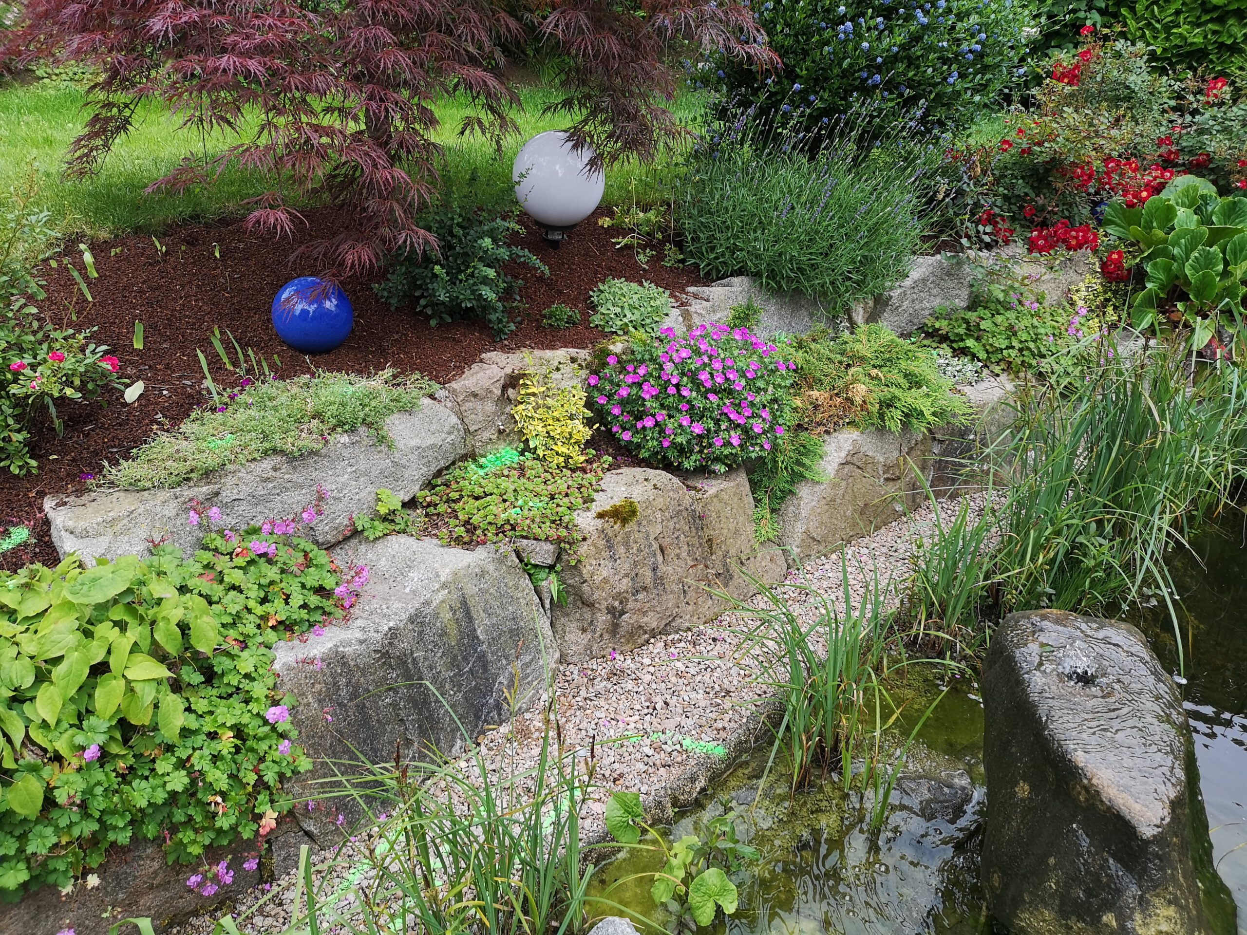 Stein im Garten